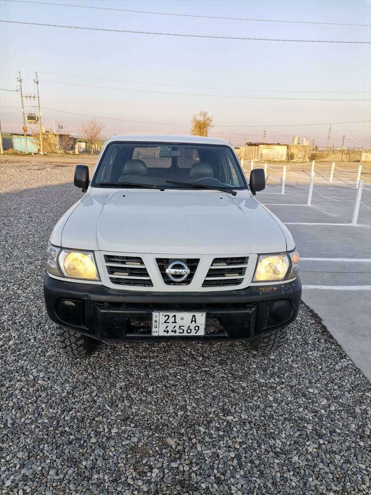 نیسان پاتڕۆڵ بۆ فرۆشتن مۆدێل 2002
رە قە م سلێمانی سە نە وی تازە یە تاکو 2029
چوار تایە لۆکی لە بنە مە کینە نە کراوە تەوە
غازوبەنزینەشانسی لە وی دەرگای تەقینی نیە
دو پارچەو دوسێ پە ڵە بۆ یاغی هەیە 
مە سروفی نیە یە ک دینار لۆکە ماڵە کە 
80گە ڵا 
***********
*********** السليمانية, العراق
