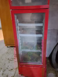 ثلاجة • سعر مناسب • للبيع