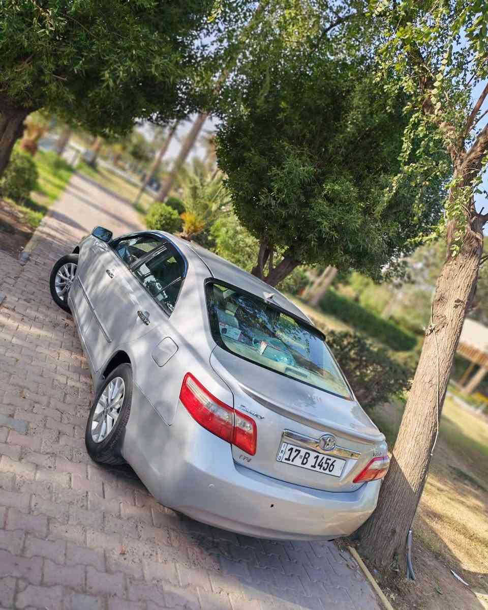 السلام عليكم ( للبيع ) تم تنزيل السعر للحاجه الماسه 

تويوتا كامري موديل 2009 محدث 
بجم 2011  
السياره اخت الجديده 

محرك 4 سلندر 2400 كير جدد خير من الله  رقم انكليزي باسمي17 شرط التحويل يعني وين مايعجبك اتحول بأي محافظه  

 وارد امريكي حادثها جاملغ امامي فقط صبغتها حزام ع ايدي على اثر جراد بدون معجون اوضربه 

  مواصفات :- شاشه جبيره / كاميرا خلفيه / بلوتوث رام خزن / تحكمات جهتين 

 كير ومحرك بلاديات خير من الله
تبريدها منظومه كامله بدلتها جديد يعني
كمبريسر وراديتر وبطل وتنظيف الدوره كامله
بحيث تبريدها ماتكدر تخلي ع4او3 الا تقلله
تبريدها مجمده❄️
 صدر ورا وكدام مبدله جديد تخم تاير جديد باتري قبل اسبوع شديته جديد جامها كهربائياتها سنتر لوك كله بشرط شركه سياره مال جناي وين مايعجبك اطلع وترايها مال جديده لا تسمع صوت ولاطكه ولا وحيف واما السرعه فعباره عن صاروخ🚀  

العنوان:-بغداد/قرب مرور الكاظميه 
السعر :- 95 ورقة 
للاتصال ***********@

وبالعافيه على صاحب النصيب ❤
