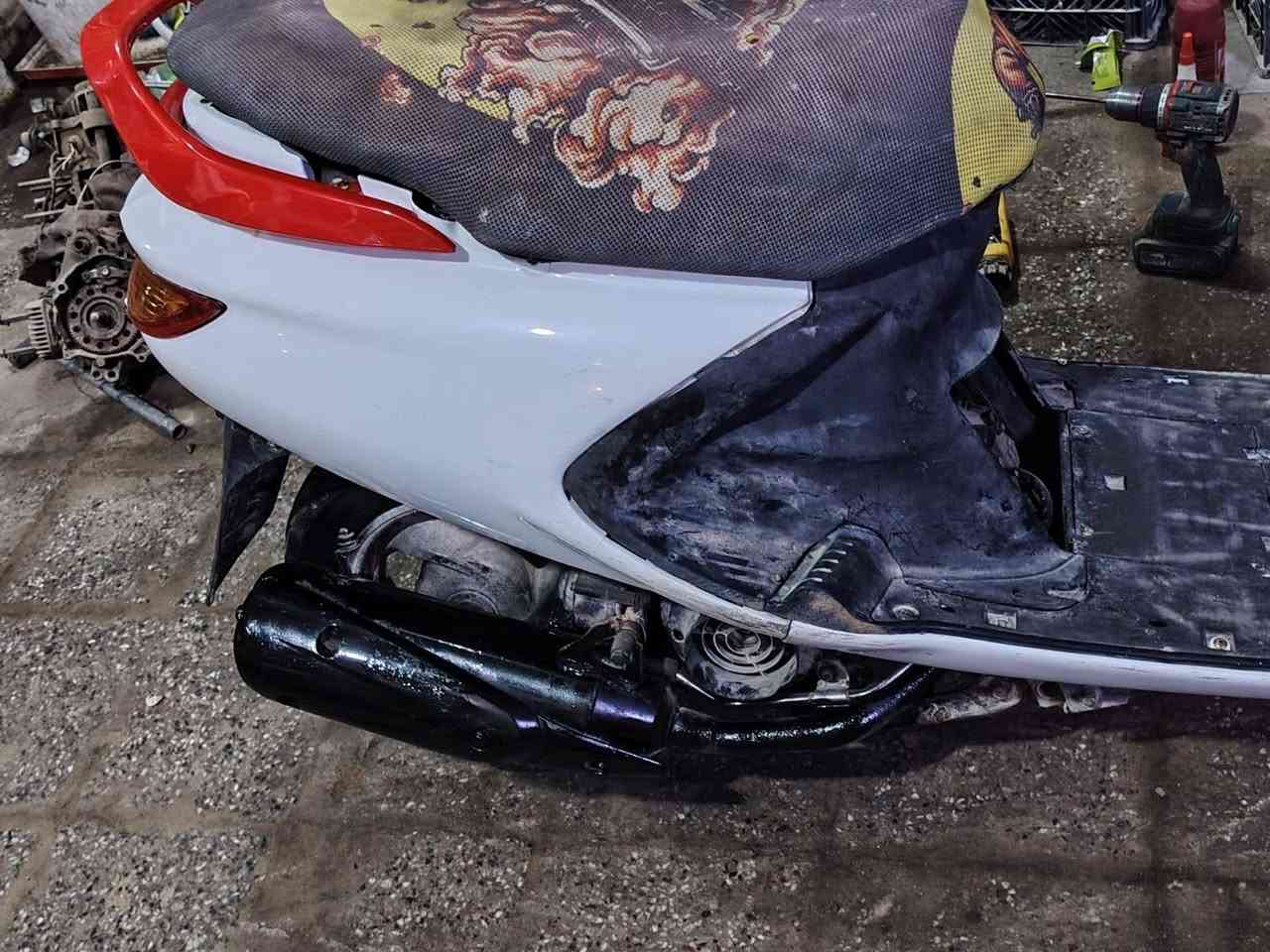 فراشه نثيه لبيع محرك مجفت ستوهي دراجه حلوه كهربائيات شغاله هورن سلف اشاير  سعرها ٢٥٠ مكاني (نجف -كوفه -شارع عبد العال - يم جامع العلياوي) رقمي ***********
