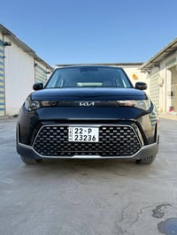 Kia Soul 2024 اللون اسود  ماشيه 10000mi بعده بوضع الزيرو دخول جديد ترق...