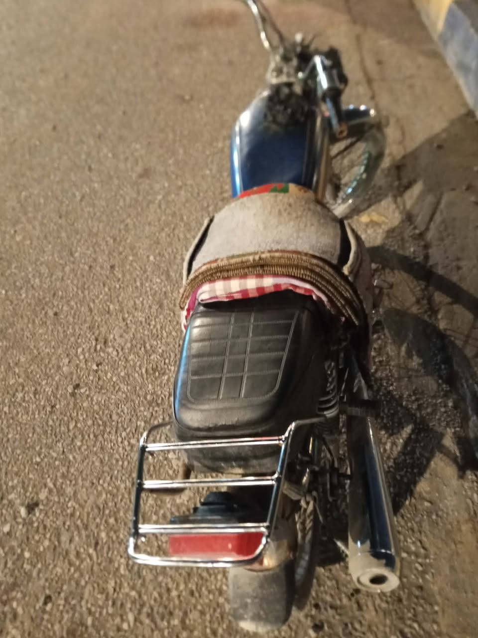 السلام عليكم شباب دراجه اربعه كير كلك مكفوله من السرقه مكينتها ناما امتياز قبق اسود


**إذا كنت صاحب هذا الإعلان وتريد حذفه لأي سبب، رجاءا أرسل رسالة إلى الدعم الفني**