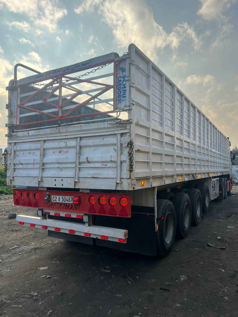 السلام عليكم
عربانه للبيع شاصي الماني 16 محدد
فصال الجرف اربع محاور صيني 14 
الطول 13/20 الأرتفاع 190
جاهزه على الشغل هواء كهربائيات بريك درجة اولى 
جادر شتوي مطري تخم تايرات 
السعر 145 وبيها مجال 
واذا بدوت تاير اويل السعر 125 وبيها مجال 
مكانها الموصل 

***********
***********
