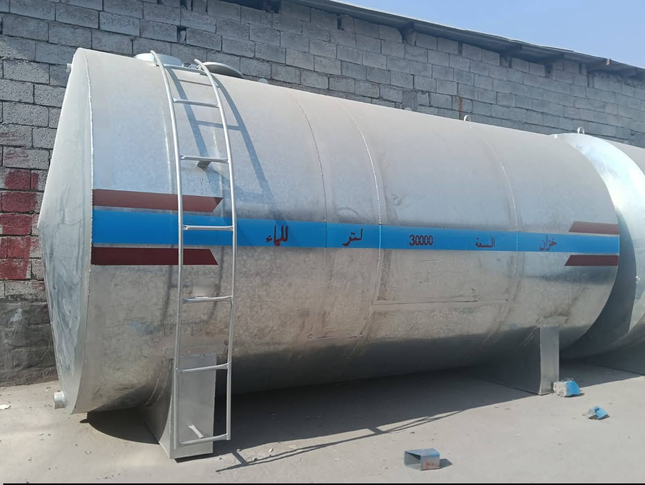 معمل حدادة القمة اللبيع جميع انواع الخزانات
اللماء أو الكاز أو النفط 
***********
