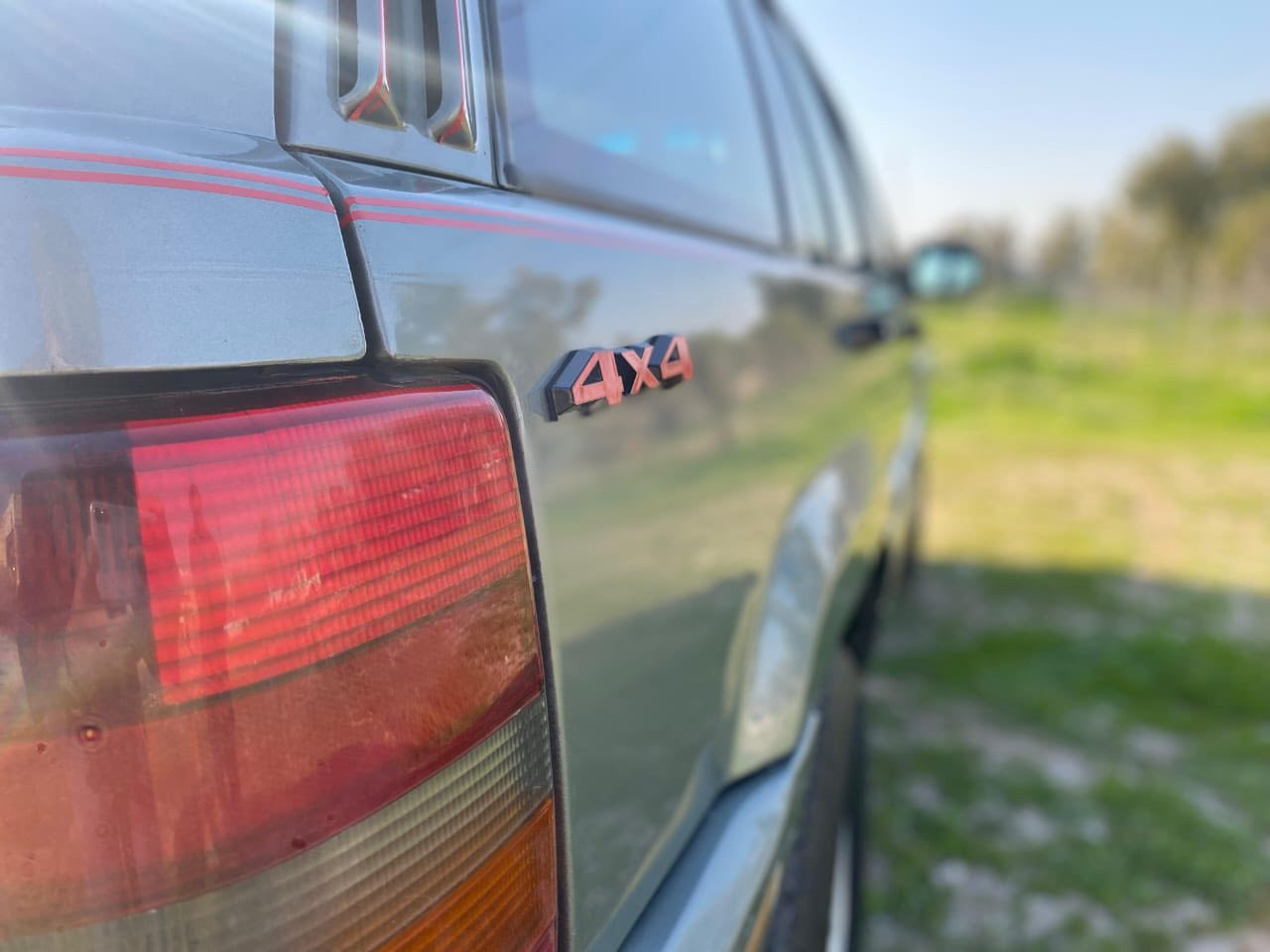 سلام عليكم للبيع جيب كراند شيروكي 1995 كير محرك بلاد  هزة سنوي جديد  رقم كركوك تحويل غرامه بشرط  كهربايا كله شغال بدون ظربة عام للجمالية  سعر(45) بيها مجال (***********)
