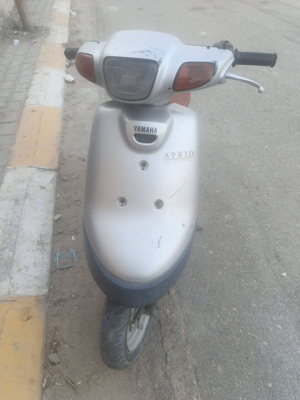 دراجه بتره للبيع كهربائيات كله شغاله هورن لايت اشاير بس سىلف يفصل يحتاج تبديل وشويه كفراته بيهن كسر دراجه نضيفه ابيه شلعه وسرعه خير من الله سعر خاص علق واني ادخلك او اتصل عله رقم صوره موواضحه  تجي تشوف بعينك ***********
