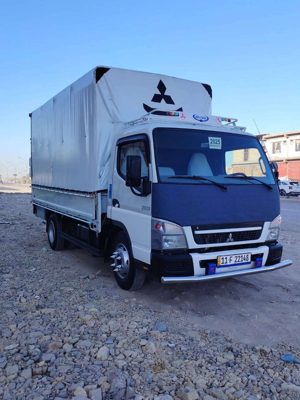 السلام عليكم كنتر موديل 2025 للبيع رقم بغداد باسمي سياره جاهزة ماشيه 28 سياره مكفوله تخم تاير محور 17اونص تانكي كاز 200لتر مكاني بابل مركز المدينة شراي يتصل ***********
