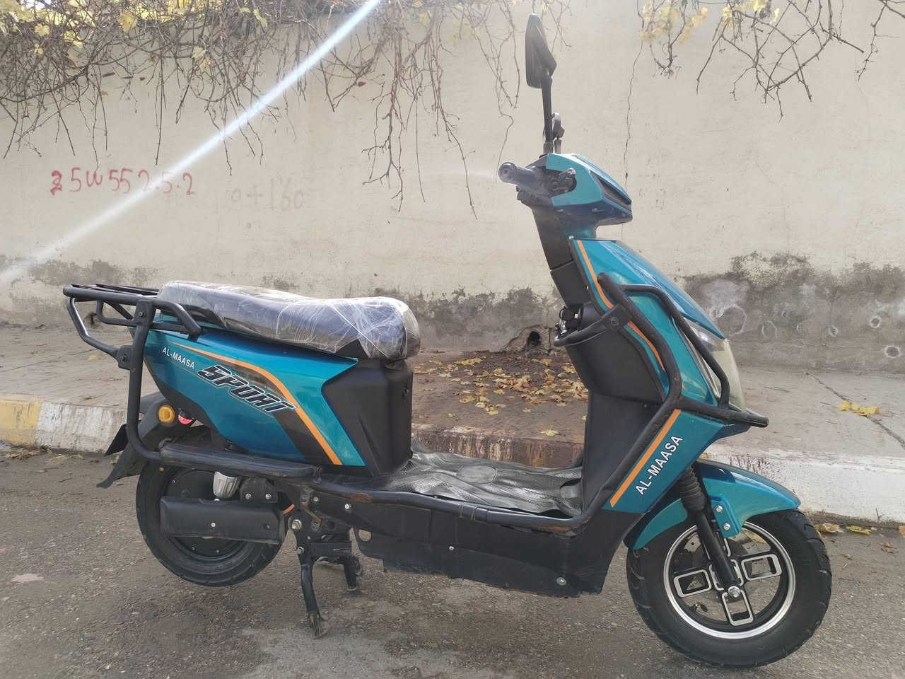 السلام عليكم للبيع سكنس مدرع 6بطاريات موديل 2025 نضيف حيل السعر575 للأتصال ***********
