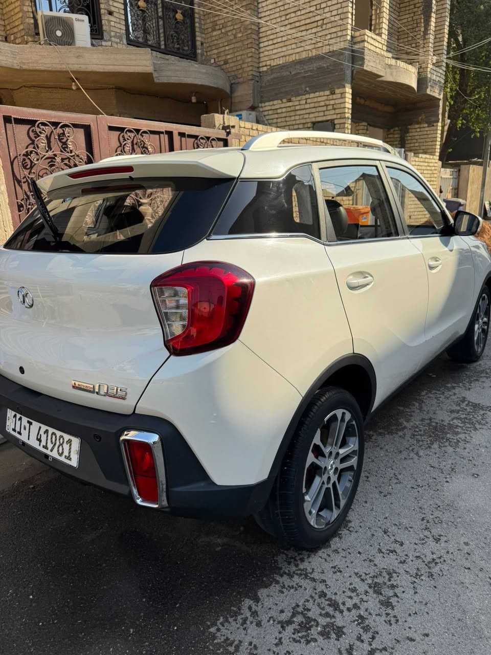 سلام عليكم
بايك. Q35 شكل الحديث 

موديل 19 

تدفئه+ تبريد   كله شغال 

فتحه سقف 

شاشه وسط 

الداخل لونين 

تحكم ستيرن 

ستيرن كهربائي 

كير+ محرك خير من الله 

ماشيه 103 

بل نسبه لسياره كلش جديده شكد متصور 

عنوان السياره / السيديه 

رقم الهاتف /***********
