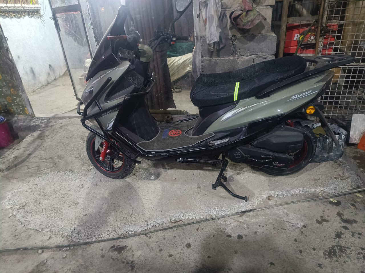 للبيع دراجة كوست
موديل 2025

المكينة تجفيت مضبوط 💯

ماشيه 6921 كم

نظيفة وما بيها شي

دراجه شلعه ومعدل 

مكاني حله مركز مدينه 

سعر 700وبيها مجال 

تواصل***********
