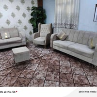 تخم 10 نفرات نضيف جدا المقعد بلوك اسود 260 وبي مجال المكان الكاظمية يو...