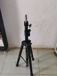 ستاند • للبيع • اكسسوار