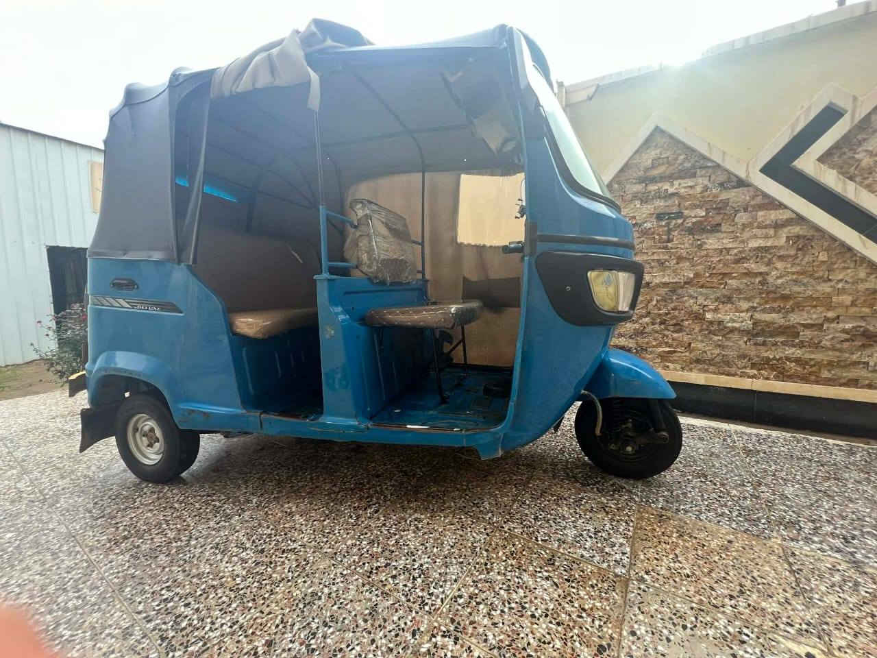 تي في اس مرقم رقم نكليزي..... 2020 عل 2021 طابه.... السعر 4... 600 وبيه مجال بصيط مكاني ديالى قرب.. صيطره الغالبيه وقريب مطعم سامان
متواجد عل واتساب...  *********** خابرني وتدلل عزيزي ✌🏻
