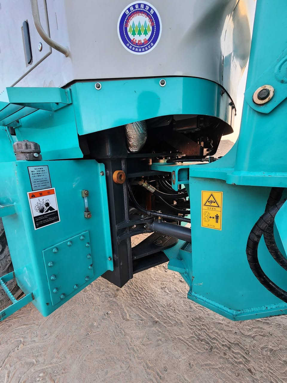 بسم الله
كاوسكي حجم 50 وارد اليابان 🇯🇵
 دخول جديد  بم او نوزل ميكانيك
كير مكينه حداديه بحاله الوكاله 
تدفئه تبريد تخم تاير 
عداد العمل 5000 ساعه 
العنوان بابل الحمزه الغربي ع 
***********
