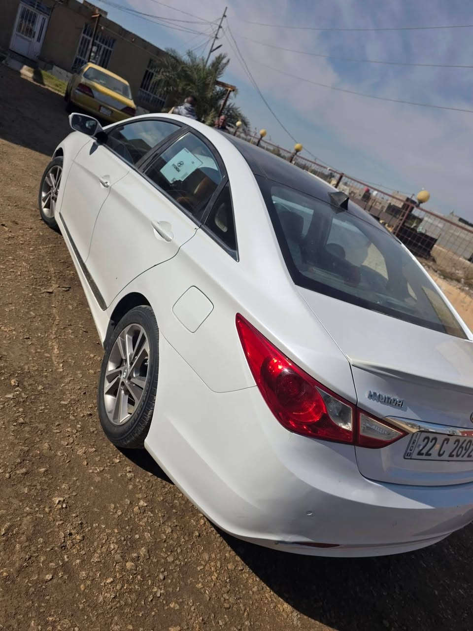 سوناتا خليجي بسمي موديل 2011
مكينه 2400
كفاله من صبغ وتبديل 
رقم وهزه وسنويه جديده 
الاتصال ***********
