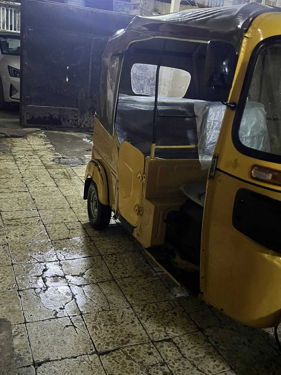 سلام عليكم
تكتك 2021للبيع رقم بابل بسمي 

مكفوله من ضربه وصبغ ول معجون 

بيهة طخه خفيف يم البك لايت  حك اصبعين 

مكينه بوشه وبستم 

عنواني بغداد المحموديه 

السعر 6700

رقمي ***********متواجد وتساب
