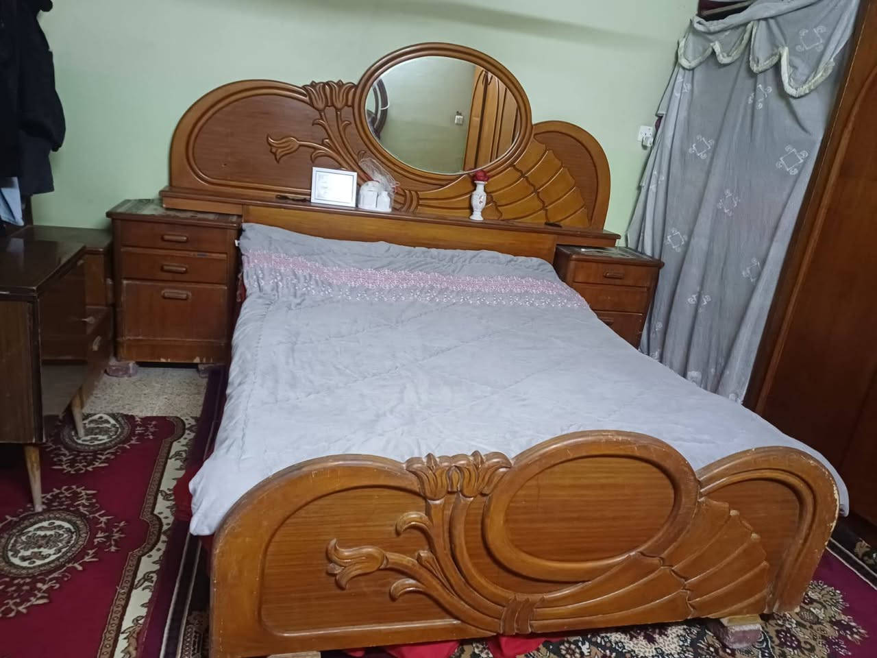 السلام عليكم ورحمة الله وبركاته 
غرفة صاج للبيع السعر ٤٥٠ الف وبيها مجال 
العنوان موصل حي المنصور 
للاستفسار ***********
