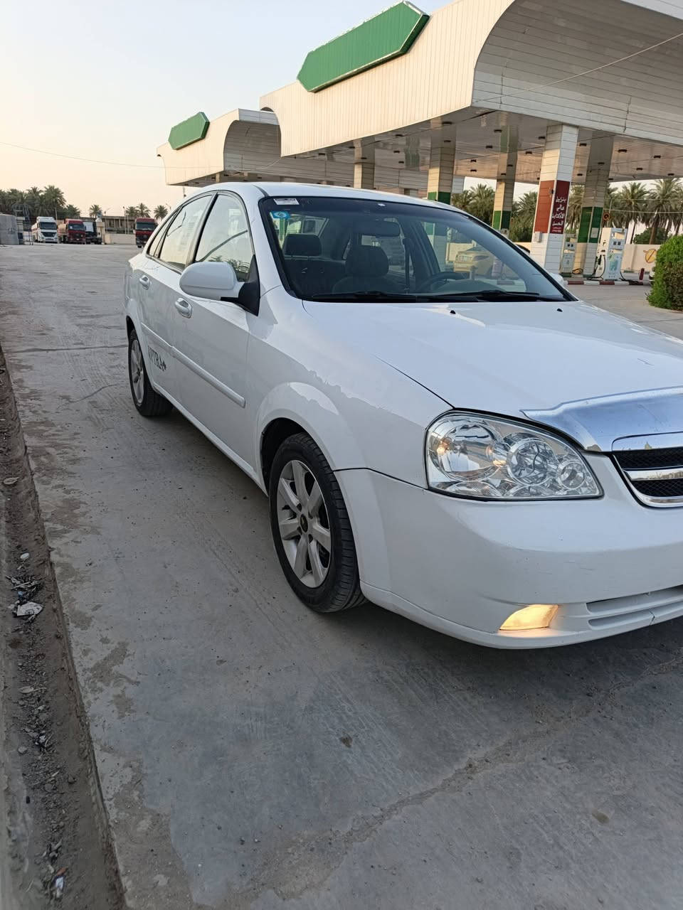 السلام عليكم اخوان عندي اوبترا ٢٠١١ للبيع رقم بغداد انكليزي 
(سنويه لل٣١ + هزه + ارقام انكليزي + جامه اماميه) كلهن جدد تحويل ثاني يوم 
السياره جاهزه اخوان مايرادلها مصرف ابد مال جناي 
(كير + مكينه + تخم تاير + تخم ويل كب + تبريد + صدر امامي وخلفي + شاشه + كامره + كهربائيات) كلهن مكفولات وجدد
اخوان السياره بيها ضربه بالجاملغ الخلفي الايمن ومصبوغ قبق جنطه وباب خلفي الايمن السونار بالمنشور يعني بيها ٣ قطع صبغ 
السعر ٦٦ مكاني بغداد ابو غريب للاستفسار *********** او ***********
