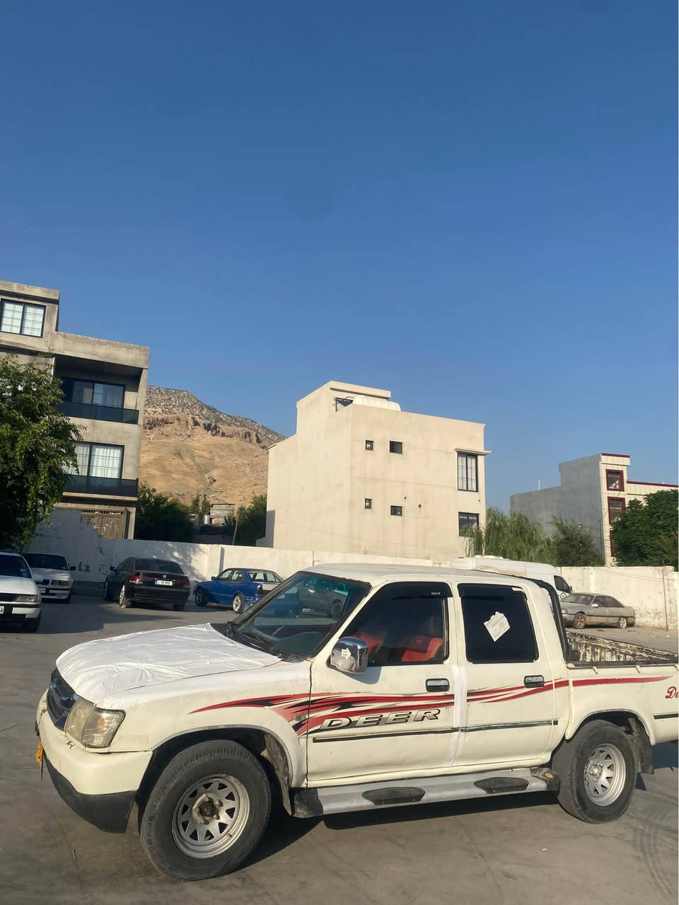 پیکاب دێر ٢٠٠٧ 
مەنەفێست تەسدیق گێر مەکینە بەشەرت کابرێتەیە  توندوو بەندی بەشەرت بێ لێدران و وەرگەران ٢٣ معاملا            

رواندز *********** سوران, أربيل

