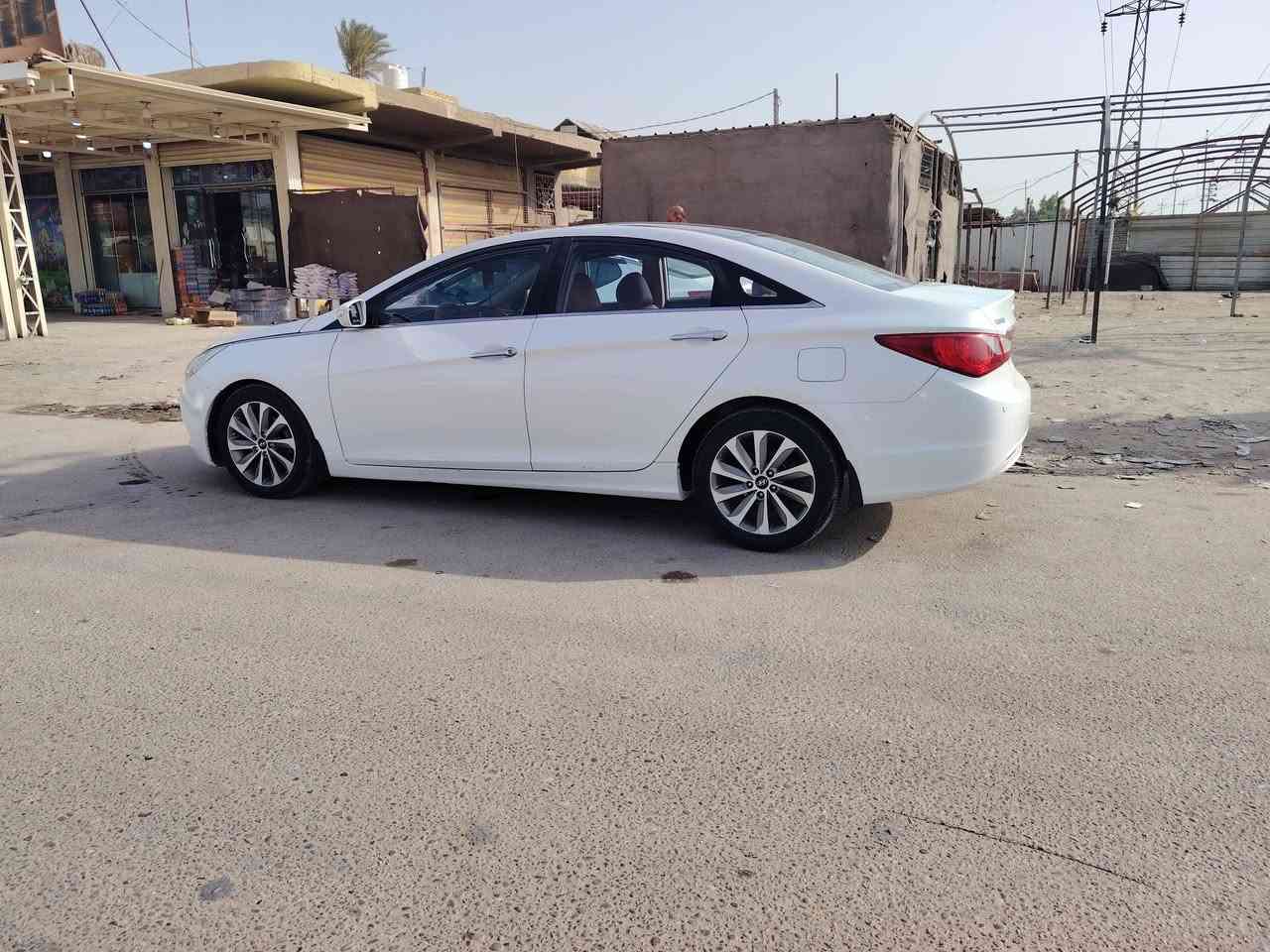 السلام عليكم سوناته موديل  ١١  خليجي البيع فول عد البصمه
مواصفات بنوراما طكتين تحكمات شاشه مري شفط  
مكينه ٢٤٠٠ خليجي ما مفتوحه رقم بغداد بسمي  مداور ثاني يوم 
الديوانيه قضاء الشاميه
***********
