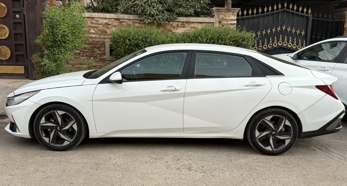 النترا 2023 وارد امريكي بسعر مناسب
فحص مؤقت/ ترقيم نفس اليوم
صبغ باب وجاملغ خلفي بدون داخل صور الحادث مرفقه بالمنشور 
بجم كبس ايرباك برده 
مواصفات عدى الفتحه والجلد 
مكينة 2000 دوش 
مكان السيارة بغداد الكرخ 
السعر 145 وبيها مجال 
 / فحص مؤقت 
للاستفسار/***********
