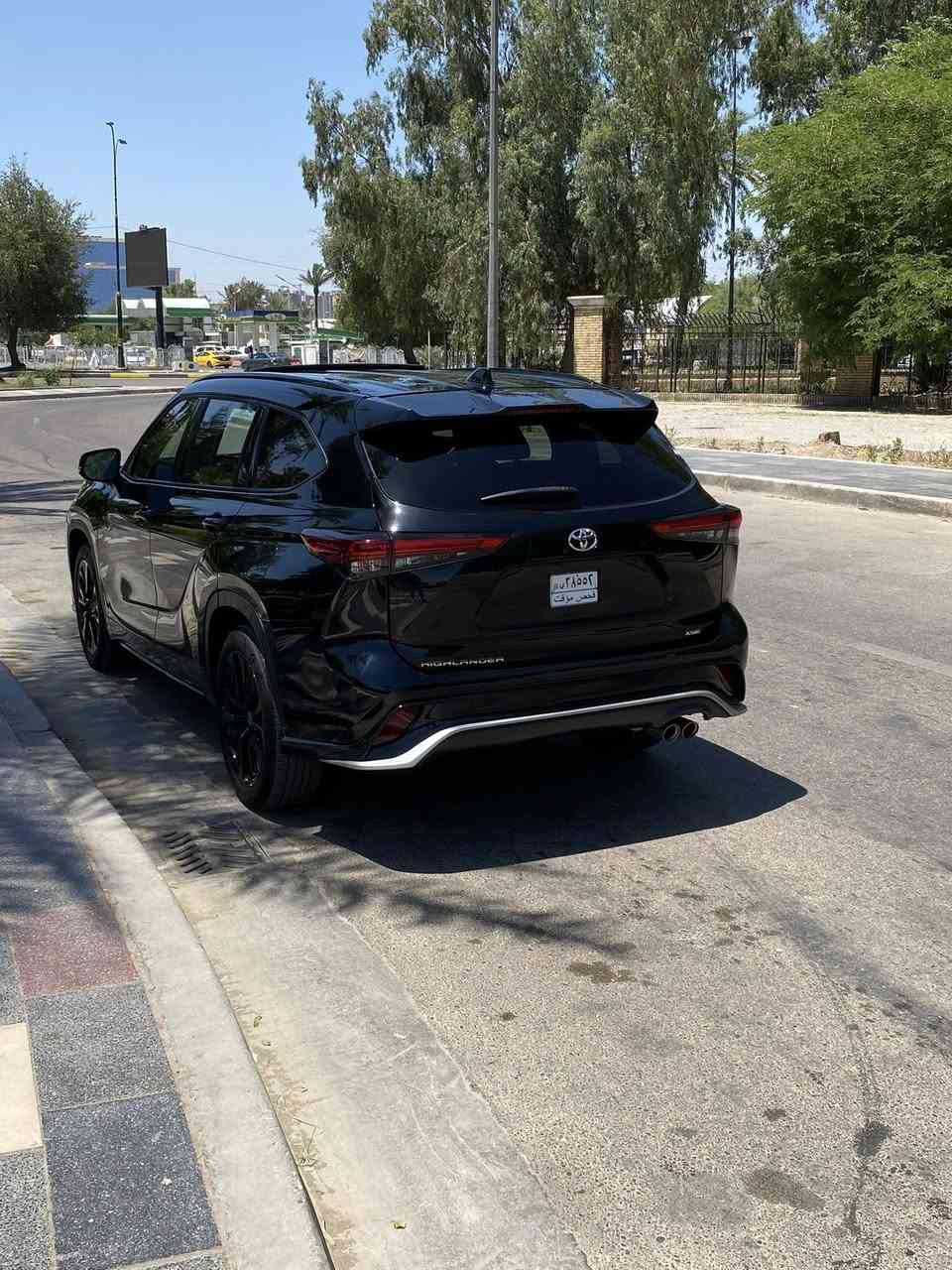 للبيع تويوتا هايلاندر 
موديل 2023 
مرقم بغداد
حجم المحرك 2.4 تيربو 
الحادث فقط الدعاميه الخلفيه بدون ايرباك بدون دواخل
الفئة XSE 
ماشيه 28 الف كم 
مكان السياره بغداد المنصور 
للاستفسار الاتصال على الرقم ***********
