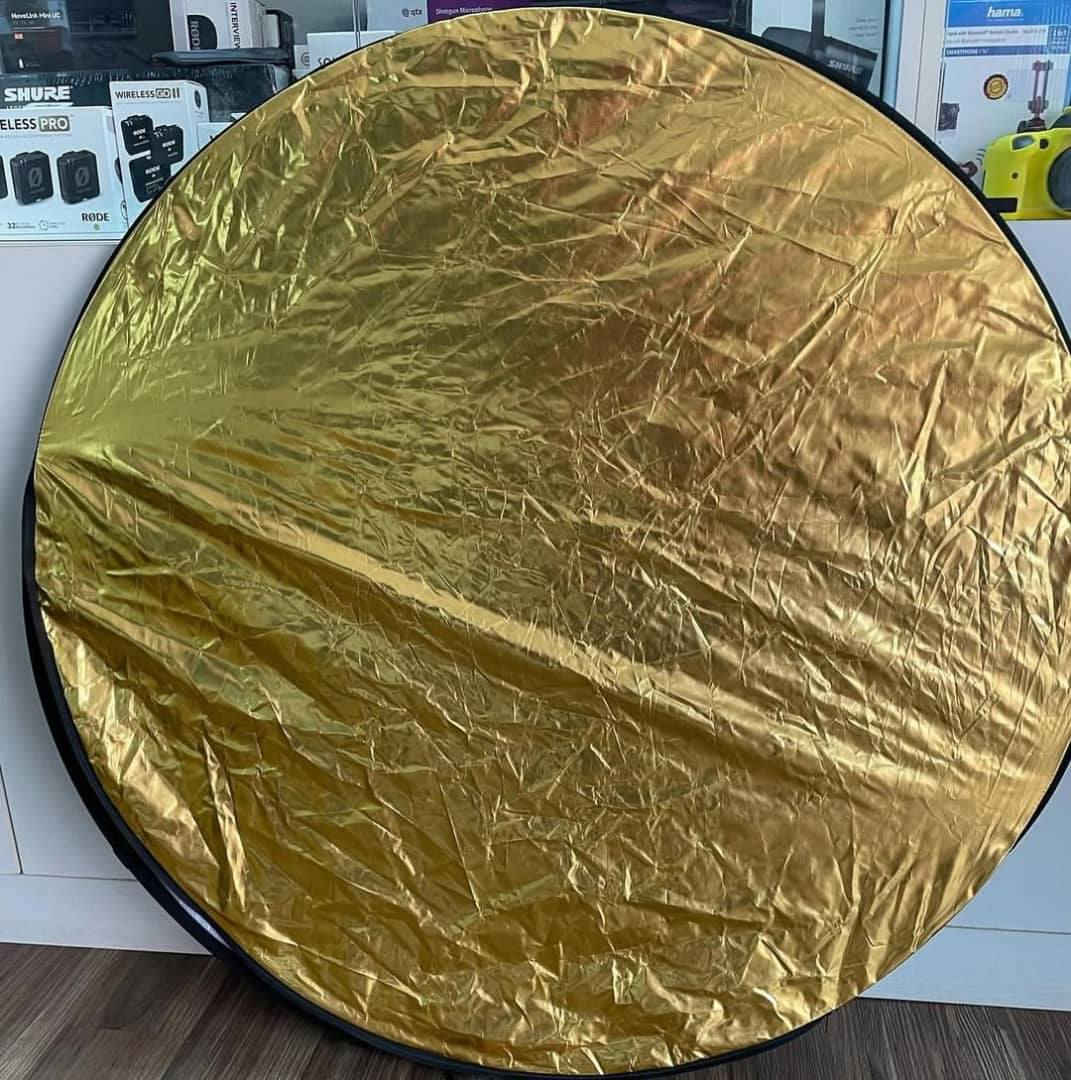 🔥 متوفر لدينا من جديد
Reflector Godox 110 Cm  5 in 1
📸 أداة أساسية لكل مصور وصانع محتوى.
✅ ذهبي – فضي – أبيض – شفاف – أسود
🎯 تحكم كامل بالإضاءة والظلال
📏 قياس 110 سم
🎒 قابل للطي مع حقيبة حمل
📩 للاستفسار والسعر تواصل معنا على الخاص.
🚚 شحن إلى جميع المحافظات.


**إذا كنت صاحب هذا الإعلان وتريد حذفه لأي سبب، رجاءا أرسل رسالة إلى الدعم الفني**