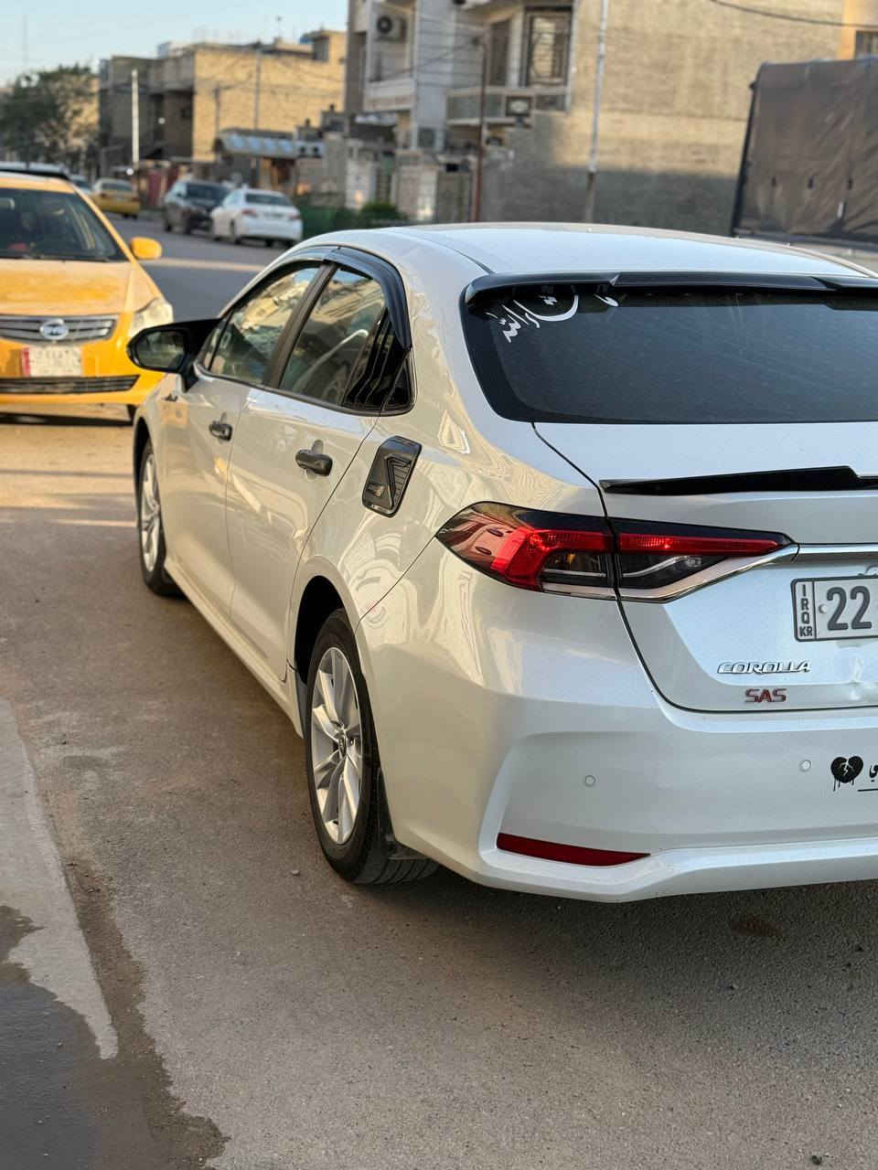 سلام عليكم كورله ساز 2023 كفاله عامه من الصبغ 
سياره خير من الله كلها شرط افحص سونار 
فول مواصفات 
1-فتحه بصمه 
2ـ اشاير بلمري 
3- تبريد قطعتين 
4- لايت ايدي 
5-نضام قياده 2/-1ايكو 2- سبورت رياضي 
6-منفذ كار بلي 
7-مري تحكم شفط 
مكان بغداد الاتصال *********** /***********
