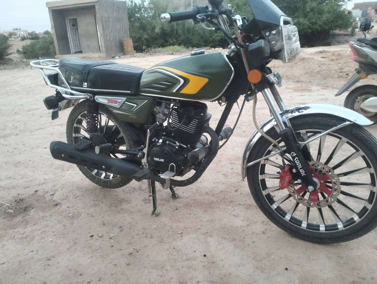 للبيع سونك موديل 25 محرك جواكيج 200cc كهربائيات شغاله بصمات اثنين بي ورقة وحده تواصل خاص واتصال *********** واتساب 
ادمن
