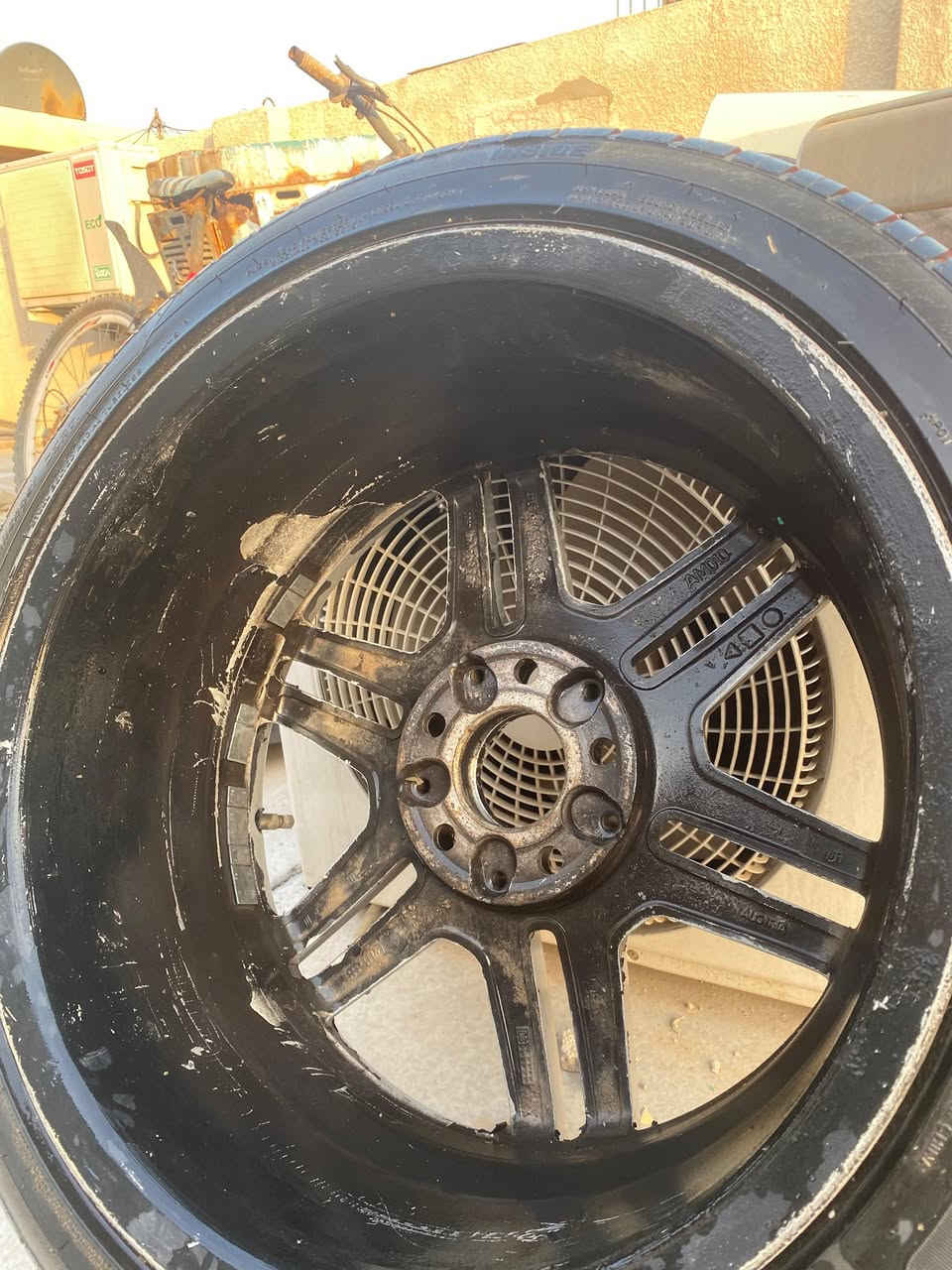 السلام عليكم ويل وتاير جامبو ٥٠٠ حجم ١٨
السعر ١٥٠ $
مكاني : الكاضميه 
للاستفسار : ***********
