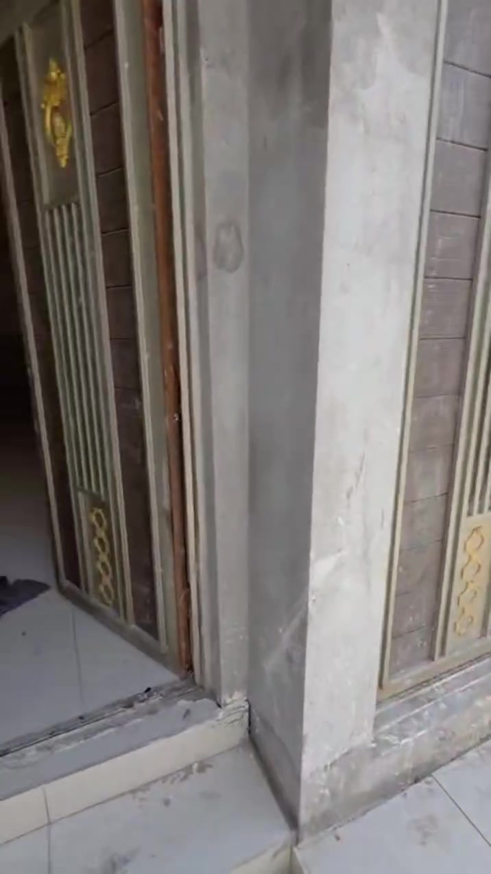 سلام عليكم يتوفر لديناااا عروض مناسبه وجديده بيوت وشقق ومشتملات للايجار جاهزه للسكن وخدمات متوفره
للايجار في مناطق البصره القبله البهادريه حي بغداد ام نعاج
حي الزيتون المطيحه مناوي لجم السنيديه منطقه دويد 
ويتوفر لدينااا محلات تجاريه مساحات مفتوحه للايجار للاستفسار*********** مراجعه مكتب عقارات البصره حي الزيتون مقابيل صيدليه الفجر نتشرف بكم ( وايظااااا نستقبل عروظكم

