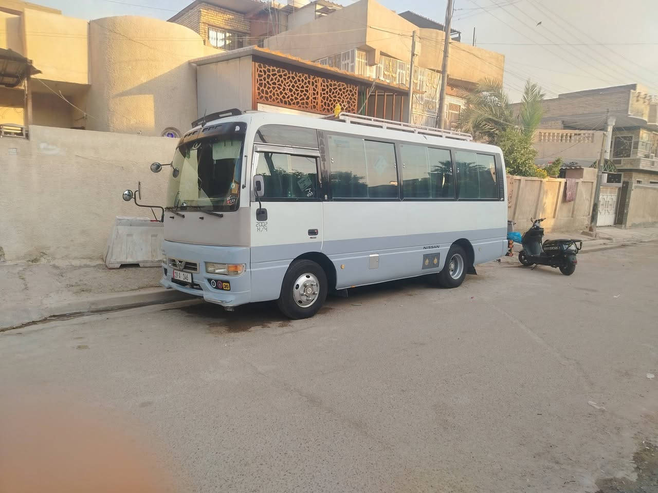 السلام عليكم كوستر نيسان 2002 سيارة جديده مكيه كير بلادي صدر جديد تبريد ثلج تاير جوبلس غرفتهه كلش حلوه دمام شاشه كامره باب كهربائي منضومه غاز ⛽ 100 لتر سيبايه درع درج مصفره من كلشي رقم 📱 كربلاء نكليزي رقم مميز سيارة كلش حلوه ومتعوب عليهه سنتر لوك وبل عافيه عل ياخذهه السعر انتصل وخادم *********** بغداد
