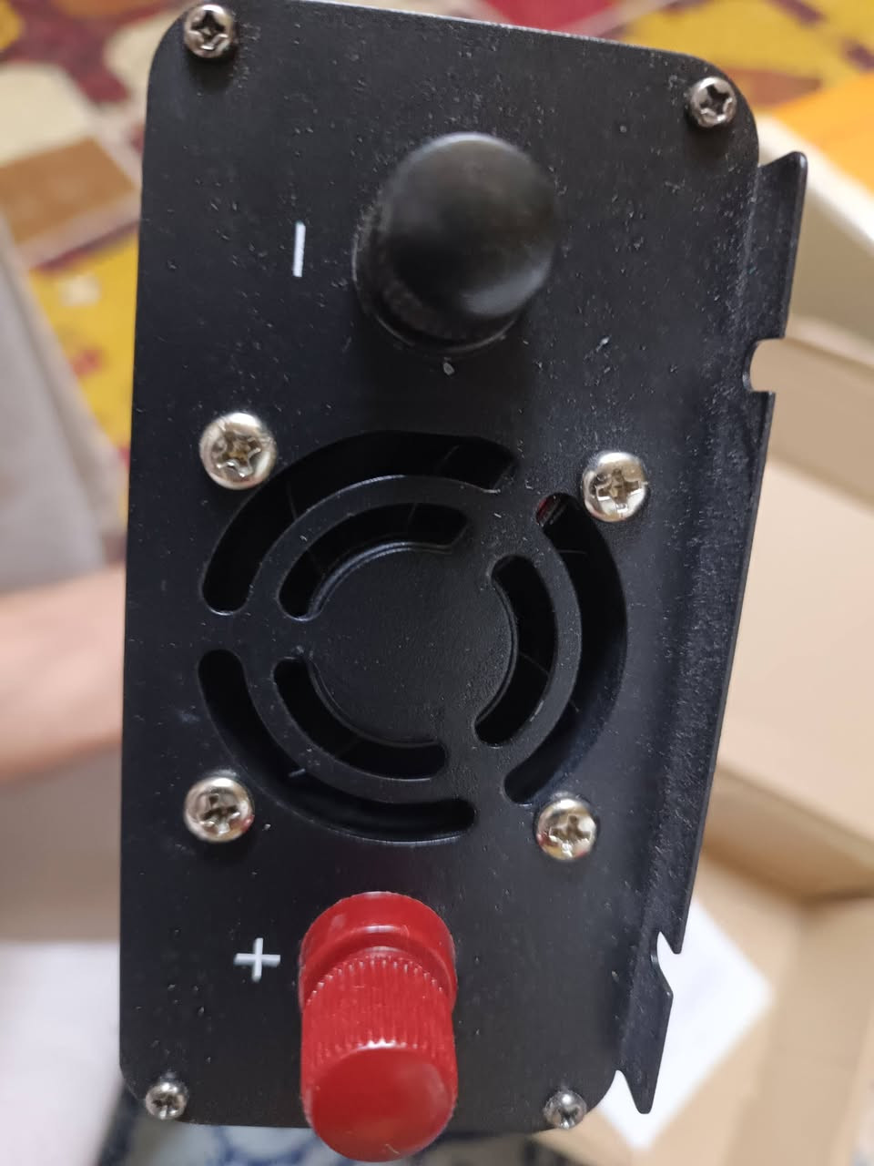 مرحبا 
عاكس 2000 واط حجم حلو ومرتب 
نضام 12 فولت 
65 الف 
متوفر توصيل


**إذا كنت صاحب هذا الإعلان وتريد حذفه لأي سبب، رجاءا أرسل رسالة إلى الدعم الفني**