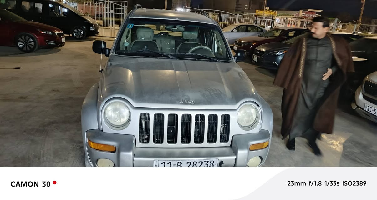 للبيع مال مستعجل جيب لبرتي موديل 2004 رقم بغداد انكليزي باسمي محرك جديد كير خير من الله تبريد شغال كهربائية كل شغال منضومة زنون سنتر لوك صدرها ٦٠٪ صبغ حزام 
مكانها واسط قضاء النعمانية 
سعرها ٥٦ قفل
***********
