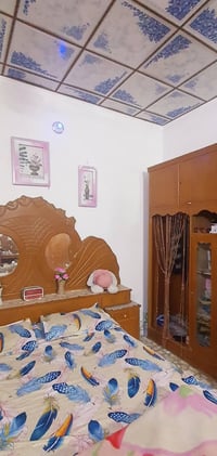 غرفه نوم تسكام السعر ٣٥٠الف وبيها مجال بسيط الاتصال على الرقم 07800801...