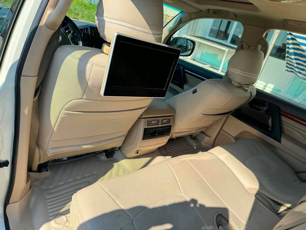 وه نه وشه GXR V8فول مواسه فات
٢٠١٥ كراوه به ٢٠٢١ 
بو زانياري زياتر تيل بكه 
زماره***********ت
(***********) أربيل, العراق
