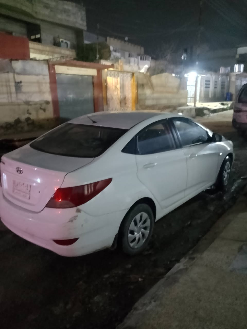 اكسنت مضلع 2012 فول عادي كير عادي مصبوقه حزام مراوس 
معجون دواير ودوسات  بيع ومراوس مع صفره  واذا مقدمه زينه ترهم ***********
