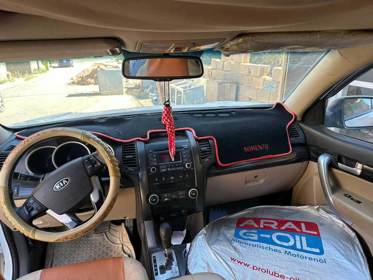 السلام عليكم 
سورنتو خليجي 2011 للبيع
6 سلندر 7 راكب 3 قطع تبريـد
بنوراما
حساس خلفي
رقم سليمانية 
مكفولة من الضربة والتبديل والصبغ
العنوان: الانبار قضاء راوة
للاستفسار: ***********
