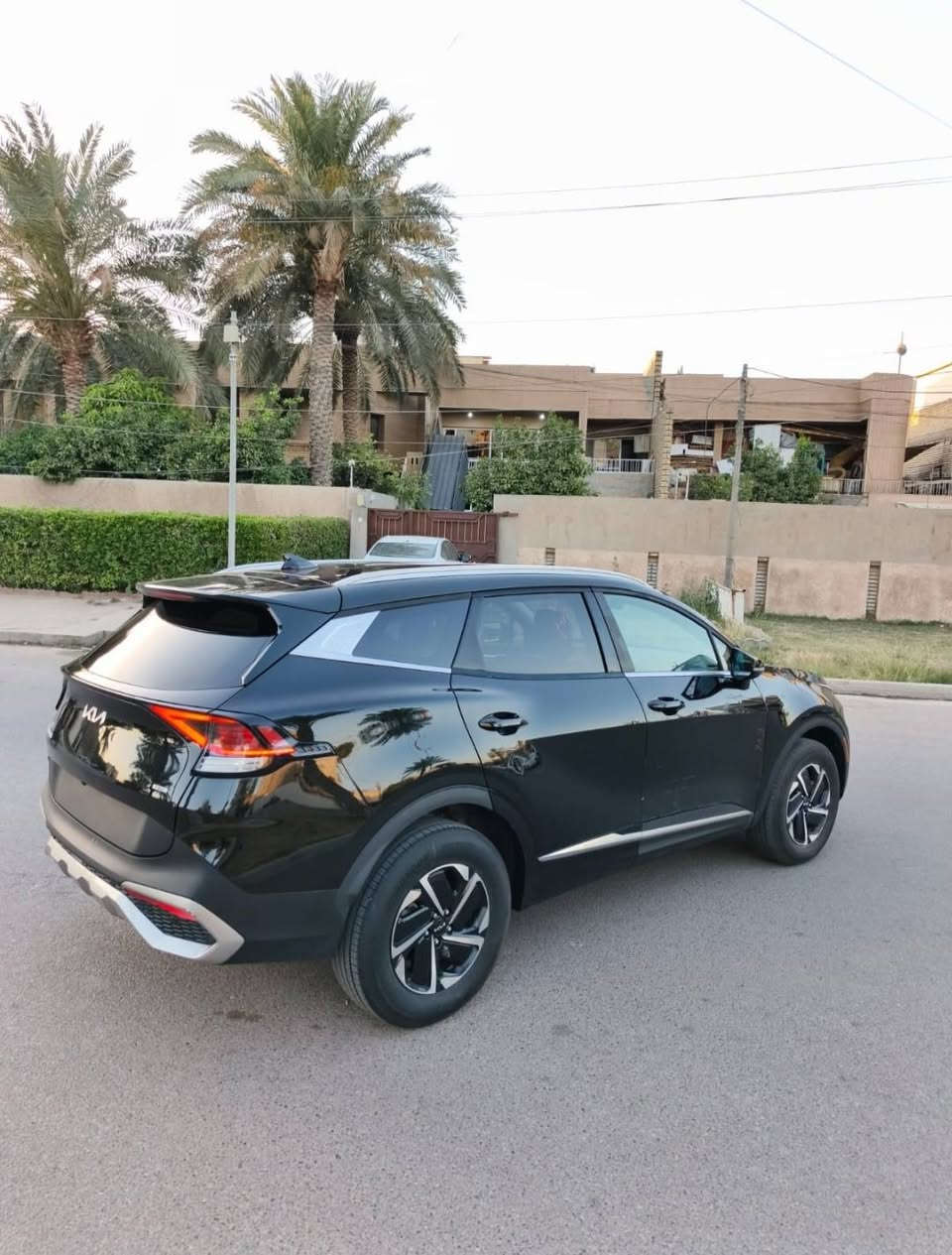 ياالله للبيع فقط
كيا سبورتج 24 هايبرد EX عدا بانوراما
دخول جديد وبسعر مغري يابلاش 
170 وبيها مجال للشراي 
 ماشيه 6 آلاف
بجم كبس ايرباك برده
حادثها جانبي 3 قطع ومبدلات بلاديه نفس لون
مكان السيارة بغداد السيديه
***********
***********
