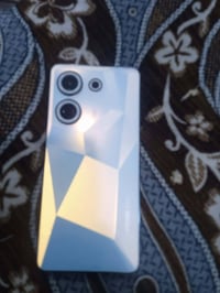 كامون ٢٠ برو • ٢٥٦ • بدل ايباد