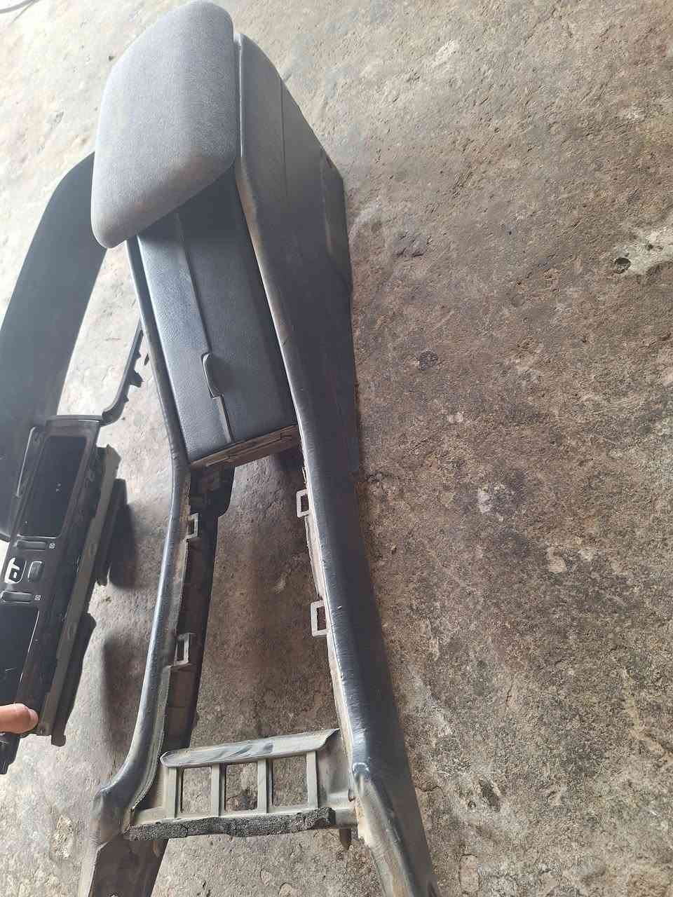 سلام عليكم قرض راس ثور البيع كلهن مكان البصره ***********
