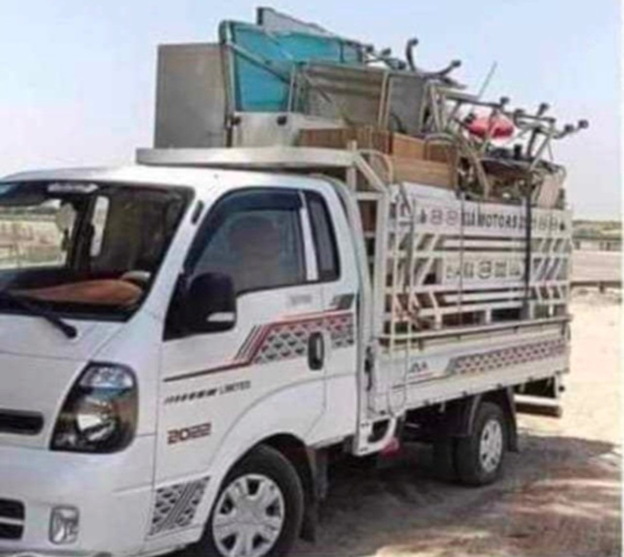 السلام عليكم 
نجار للغرف التركية والماليزي والعراقية بكافة انواعها 🔨 
يوجد لدينا كادر متخصص ومتميز بشد وفتح الغرف وصيانة الاثاث ✨
ويوجود لدينا عمال للتحميل وايضاً سيارة للنقل سيارة 🛻
شيلتك صارت ويانة اسهل لتهتم ولتحتار وبأنسب الاسعار 👌🏻

للتواصل على الرقم او واتساب متوفر ايضا:

***********

متواجدين 24 ساعة ولجميع محافظات العراق
