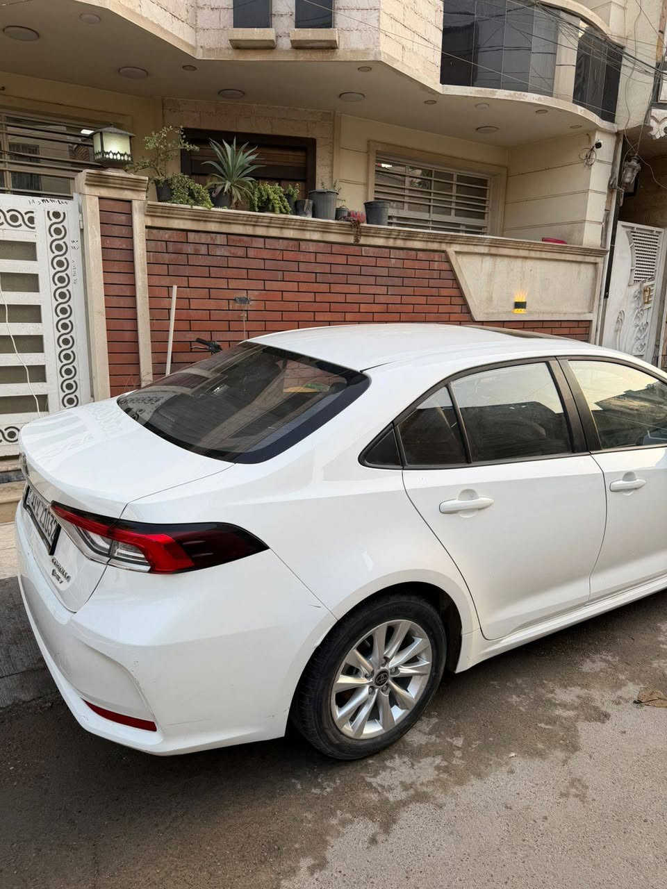 تويوتا كورلا 2025 hev
الشكل الخليجي السياره ماشية 14الف كيلو بعدها جديدة فول مواصفات فتحه شاشة تحكمات ستيرن رادار مثبت سرعه تفاعلي تحديد مسار كار بلي لاسلكي تبريد قطعتين منافذ يو اس بي السيارة كفاله عامه عدا الشغلات الموضحه بالصور سعرها 23 وربع وبيها مجال بسيط للاستفسار الاتصال على الرقم ***********
