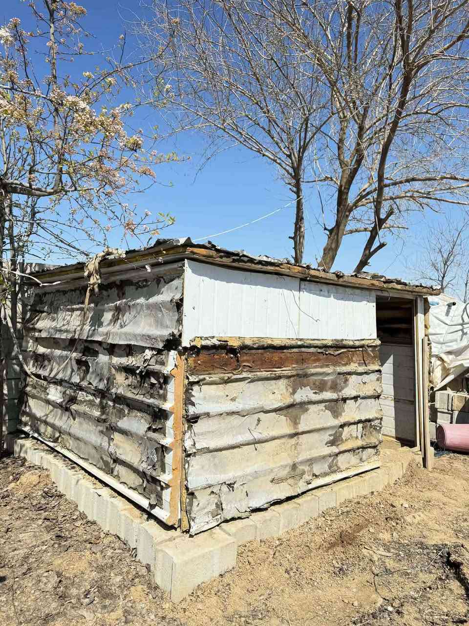 قەفەزی پەلەوەر بۆفرۆشتن بەبرووغو دەبەسترێت سەری بەپەناڵە  وە لاکانی پەناڵە  سێ بەسێیە 180بەرزە رانية, السليمانية


**إذا كنت صاحب هذا الإعلان وتريد حذفه لأي سبب، رجاءا أرسل رسالة إلى الدعم الفني**