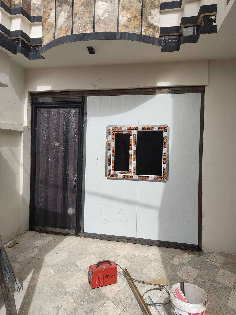 #حدادة عامه #متنقله🚛
ابواب🚪شبابيك سقائف كرفانات 🏠مناور كل شي وحسب الطلب اتصل واجيك🏃للبيت ***********
