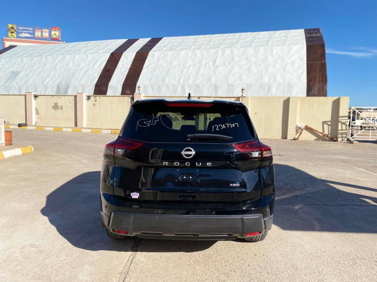 نيسان روج 2025. S. AWD 

بونيد. باب صبخ بدون دواخل ارباك سيستم 

سعررر 128$.
 
***********
الشراي يتصل دهوك, العراق
