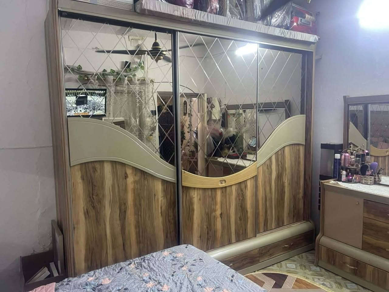 السلام عليكم غرفة تركيه خشب قوي نظيف جدا السعر 500 وبيها مجال عنوان بغداد الشراي خاص


**إذا كنت صاحب هذا الإعلان وتريد حذفه لأي سبب، رجاءا أرسل رسالة إلى الدعم الفني**