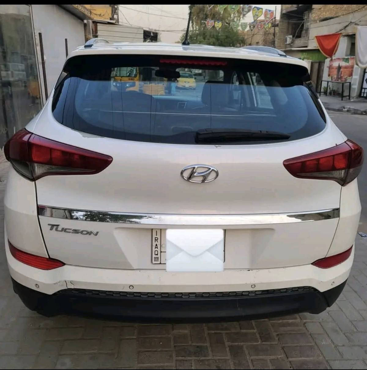 توكسان موديل 2018 خليجي محرك وكير بلادي محرك 2000 دوش سياره مبدل بيها بنيد فقط باقي الاضرار مبينه بالصور خالية من الشخوط والصبغ ما مصلح بها اي شيء سياره عندي من الزيرو باسمي السعر ١٥٥ مكاني مدينه الصدر  ***********
