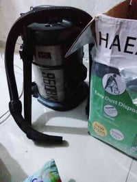 مكينه جديده ما مستخدمه مال مسعود درجه والى ومكنسه كهربائيه للبيع 07710...