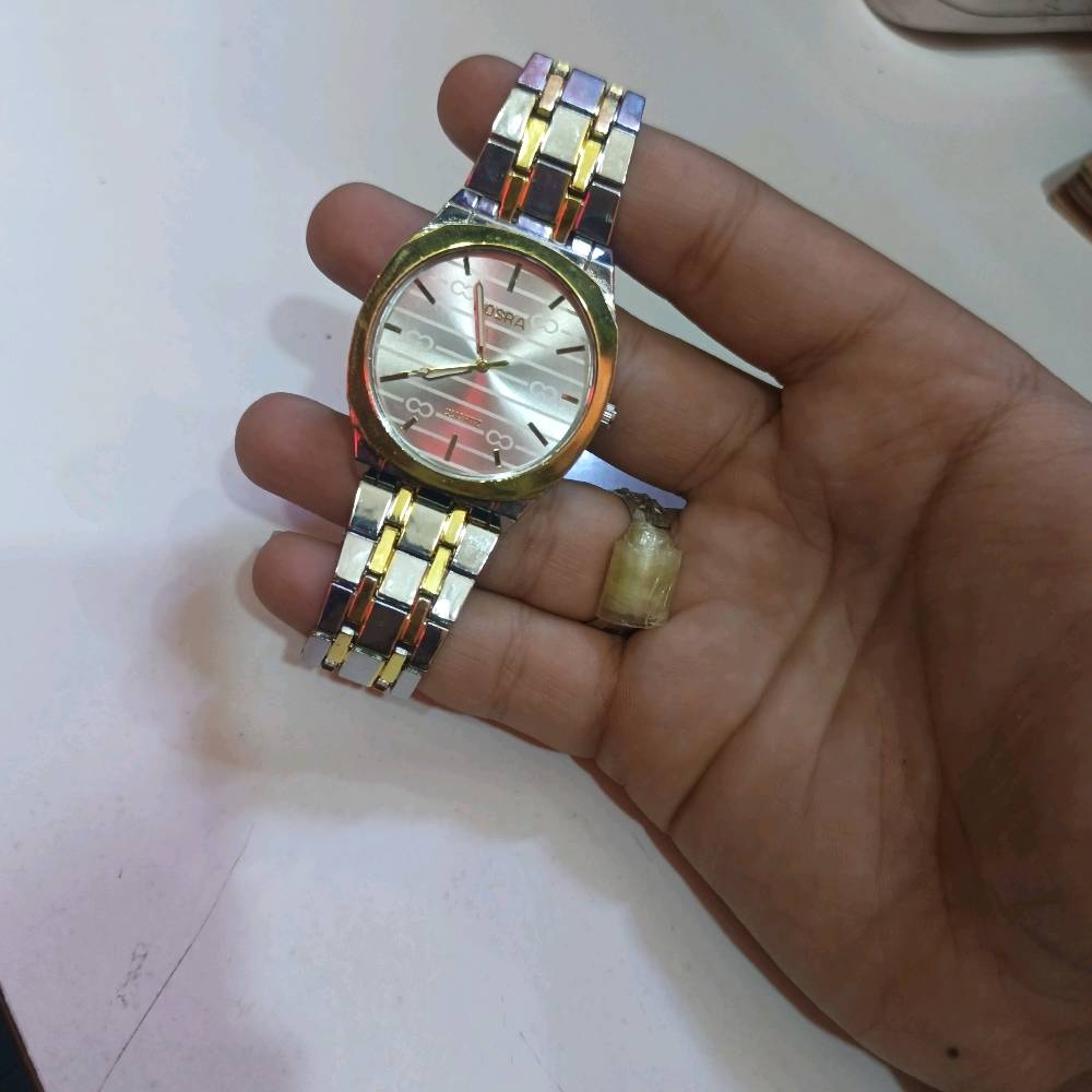 القطعه 5 الف و3قطع 13 الف توصيل 5 الف جميع محافظات العراق للحجز 7882651118